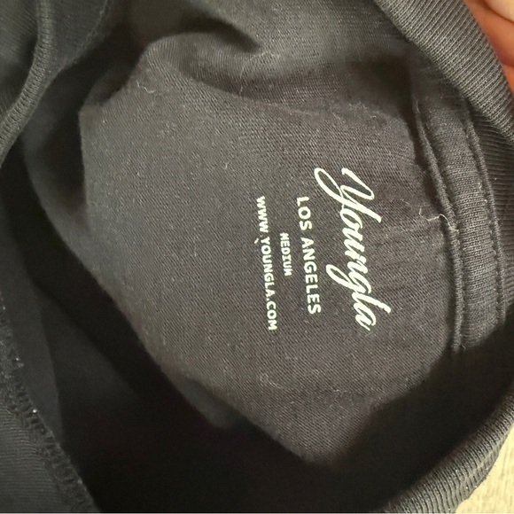 YOUNGLA crop top - Picture 2 of 3